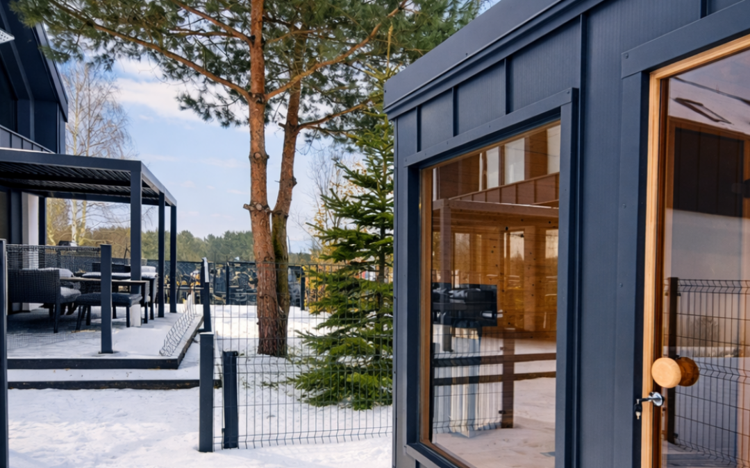 Domek z sauną nad jeziorem – dlaczego warto wybrać taki wypoczynek?